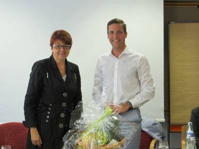 Inge Grle mit Generalsekretr Manuel Hagel